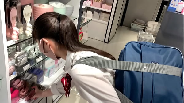 Gonzo sex with JK, a petite and cute honor student. The body of beautiful breasts and nice ass is erotic. Squirting by hand man. Insertion sex in doggy style. Japanese amateur teen porn. https://bit.ly/3IjIUX0