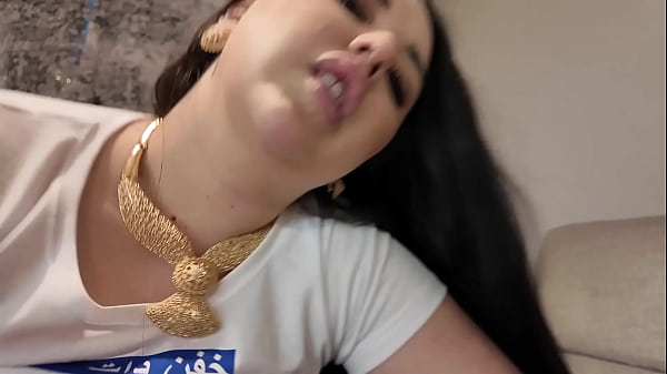 When my widowed Turkish neighbor was locked out, I invited her to my house and fucked her - amateur porn