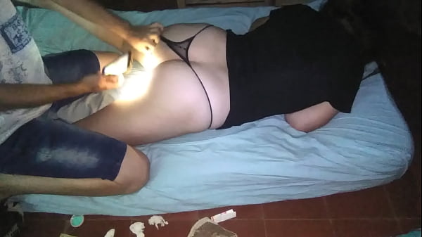 I masturbate her while I record with my phone at dusk