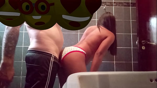 I take myself to play in the bathroom