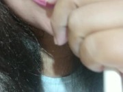 me fui a la prepa y en el salón empecé a meterme el bolígrafo a mi panocha mientras el profesor impartía la clase