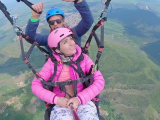 SQUIRTING while PARAGLIDING in 2200 m above the sea ( 7000 feet )