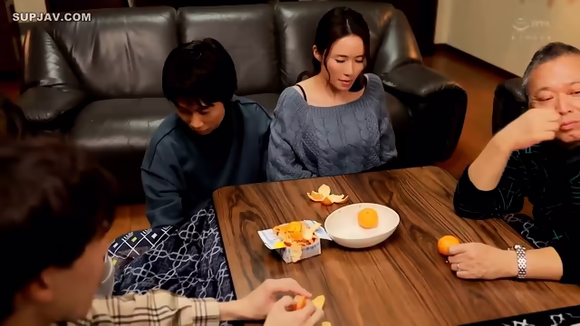 Japanese Mom & Step Son Yuka Mizuno
