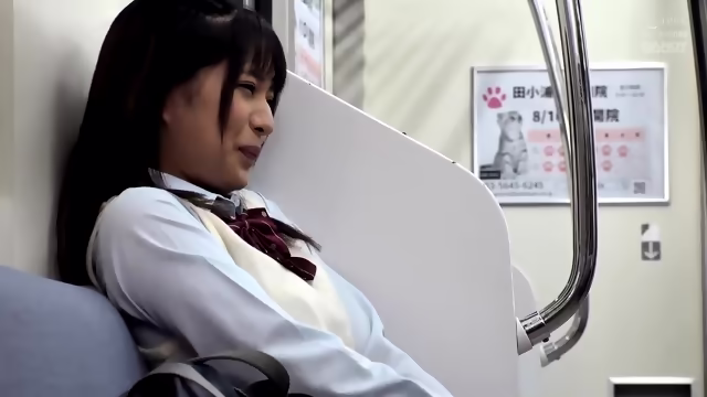 A Slut And Just The Two Of Us On The Last Train! A Little Devil Girl Who Panchira In The Seat Opposite J â Ver â When I Was Erect By Raw Temptation, I Got Fucked