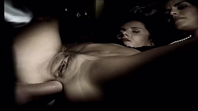 Intrigue And Sex 1 (Italy 1995, Erika Bella, Kelly Trump)