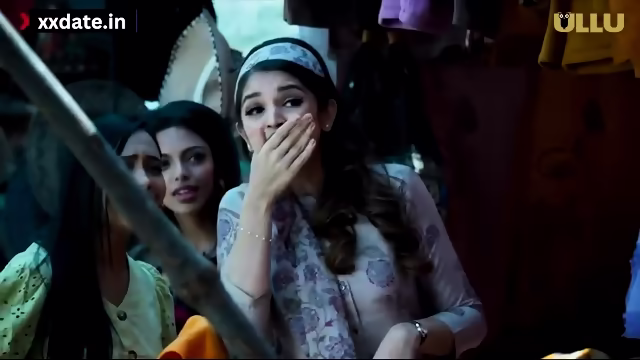 DESI BHABHI KO BUS PELA