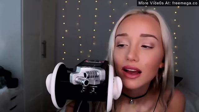 GwenGwiz ASMR Ear Licking and Sucking Full Videos At:--> freemega.co