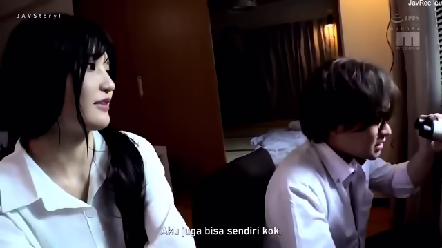 Subtitle Indonesia : _Shoko_Takahashi_- menjadi detektif  sambil ewe untuk vidio full bisa di tonton di link ini copy dan klik