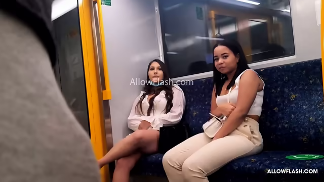 Wow! Friends liked looking bulge flash train