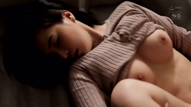 A story about how an elderly landlord took 3 years and 123 days to exploit the weaknesses of a female college student living next door whom he had been secretly eyeing, and completed his physical and mental training. Tsubaki Sannomiya
