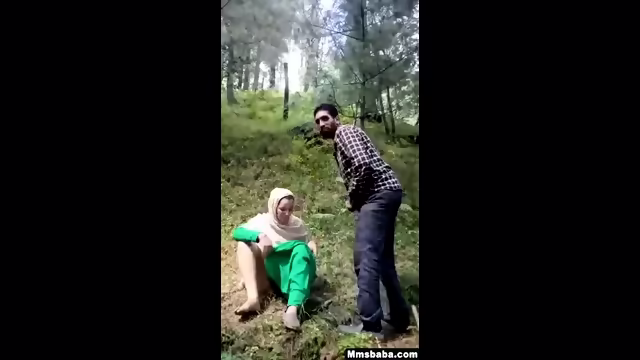 Desi lovers outdoor sex