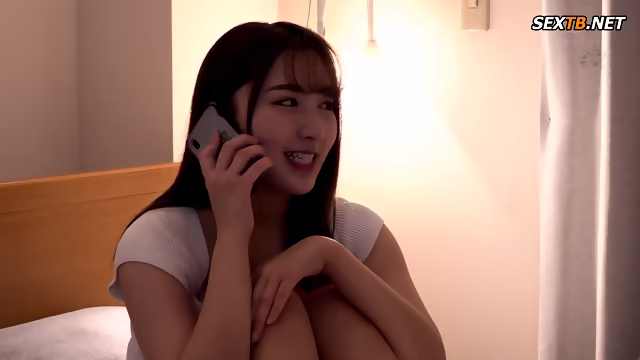 A cute big-breasted girlfriend was cuckolded by my dad and was Impregnated