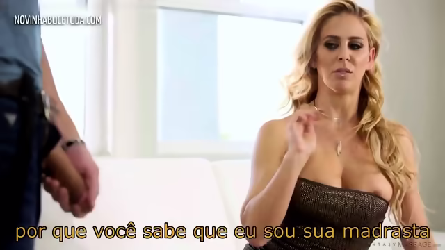 Socando a pica na madrasta