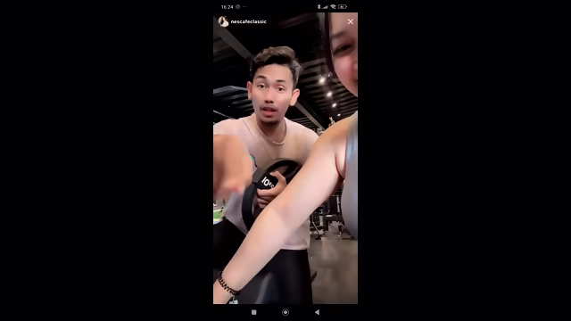 Bokong semok Tante GYM