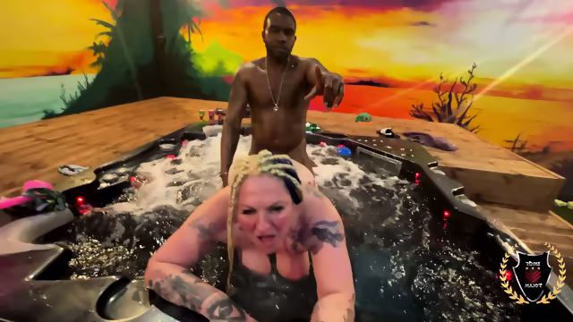 Livie Blainn - On Duty Hot Tub Assistance (2025.06.06)