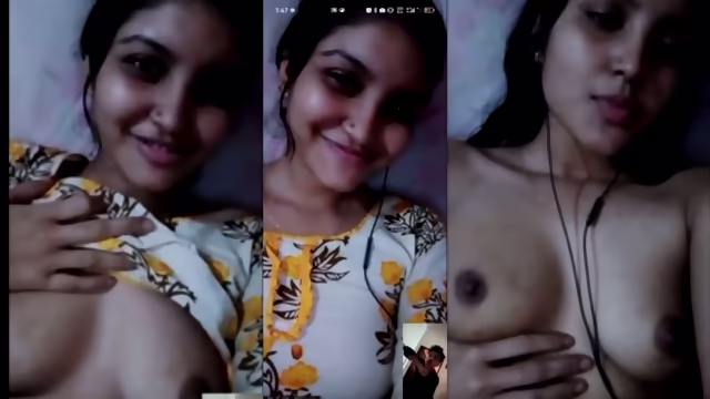 DesHI LG Horny Babe Pussy Show Tiny Boobs On Video Call For Bf