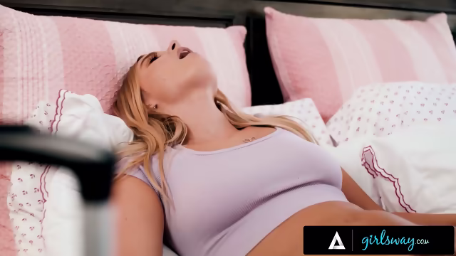 GIRLSWAY - Clueless MILF Lexi Luna Gives Stepdaughter Sky Wonderland ORGASMS With Swapped Controller