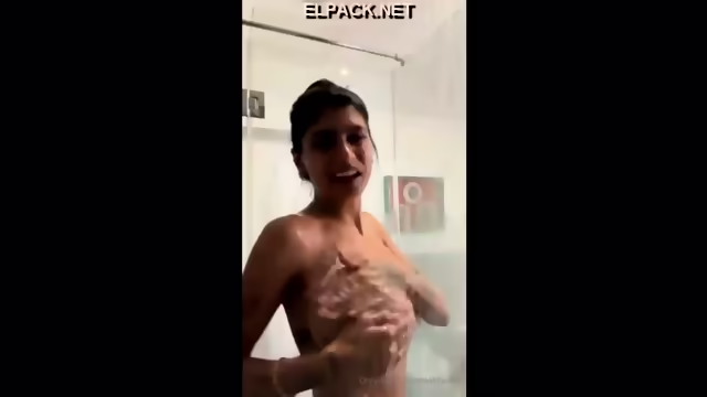 Mia khalifa Desnuda Ricas Tetas.