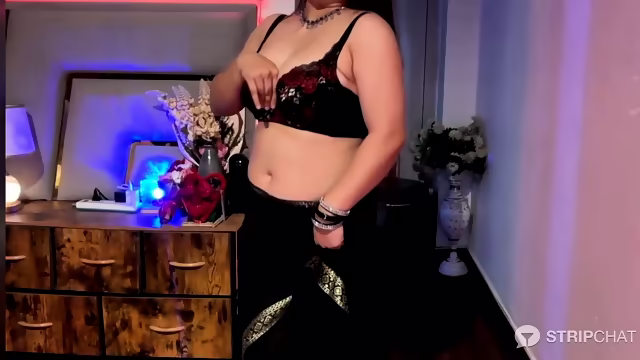Sunhari Girl | Big Boobs Show And Nude Dance | Most Public Demand | Powered Bye Stripchat Model |