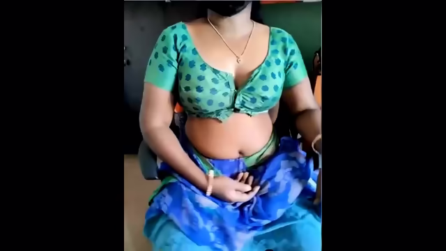 tamil roja sexy aunty with clear audio