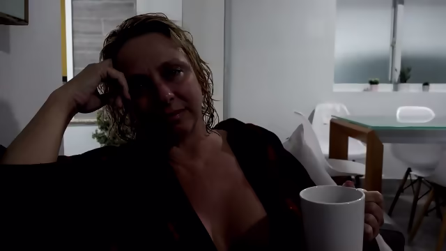Wet Step Mom Homecoming: Amateur Blowjob & Creampie