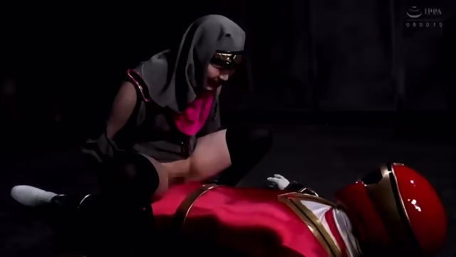 Red Ninja Sisters Take Down Evil GHNU-15 Hero