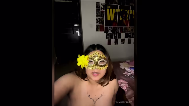 Indian Stripchat model nude show