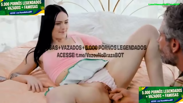 Fodeu a enteada gostosa LEGENDADO