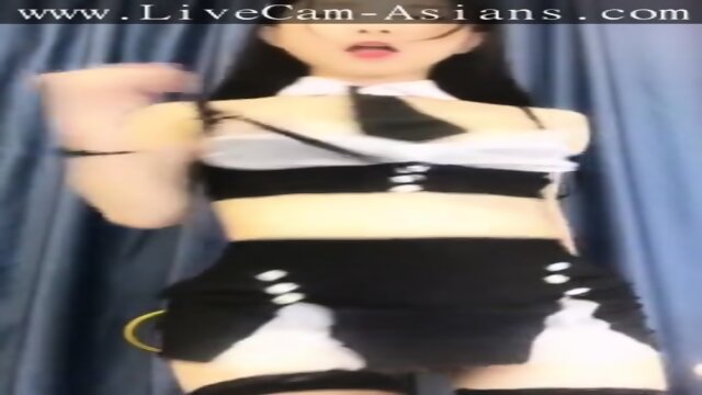 Super Hot Chinese Camgirl〖金牌超模小狐仙〗Live Masturbation 2