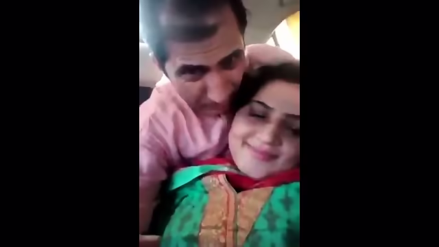 pakistani boss secretary fondling sex in car video