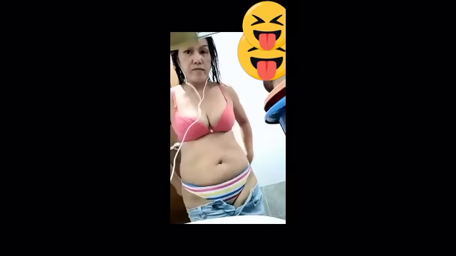 Pinay milf Katherine show off